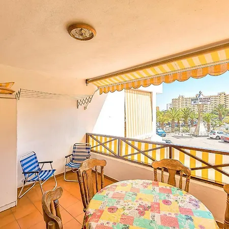 One Bedroom With Pool In Los Cristianos, San Marino * Los Cristianos (Tenerife)