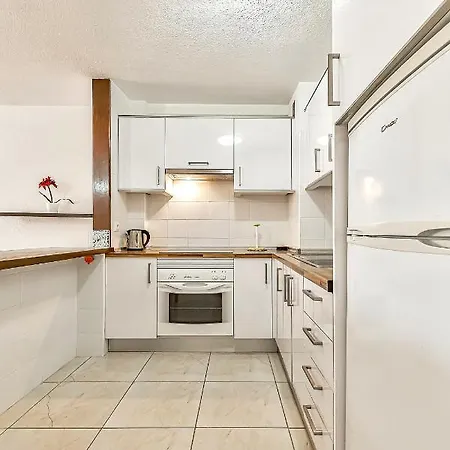 One Bedroom With Pool In Los Cristianos, San Marino