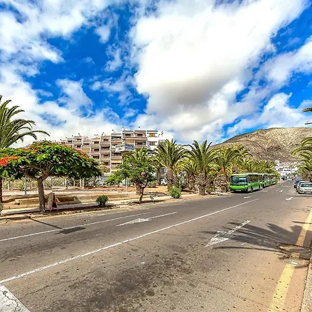 Apartment One Bedroom With Pool In Los Cristianos, San Marino *